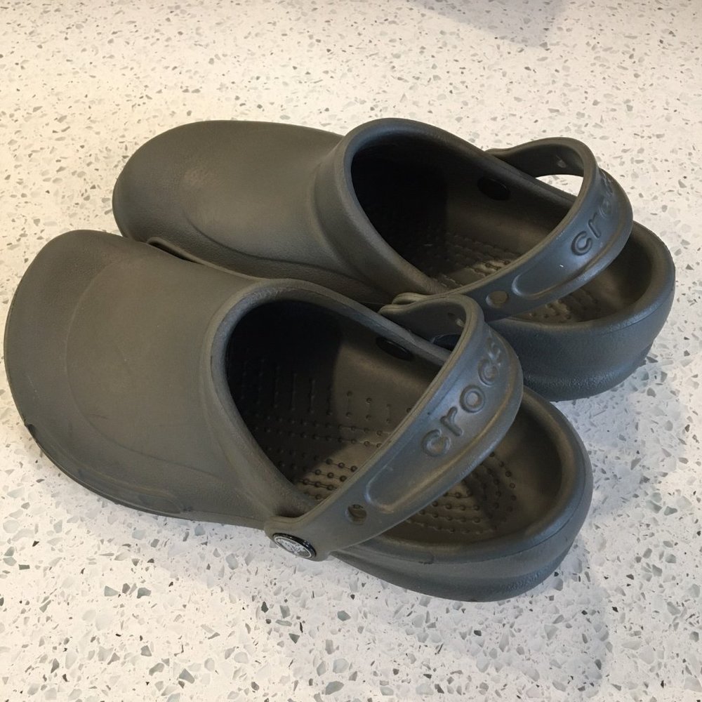 CROCS grey clogs men 5 women 7